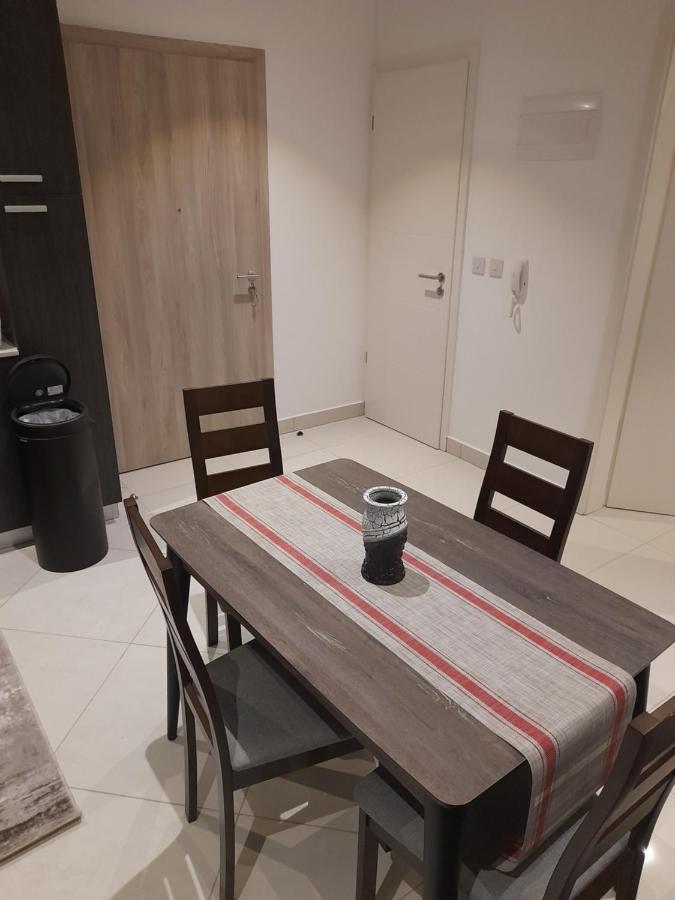 The Lennox D-Plus Apartments Accra Exteriör bild